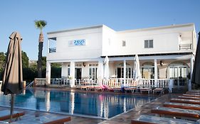 Zeus Hotel